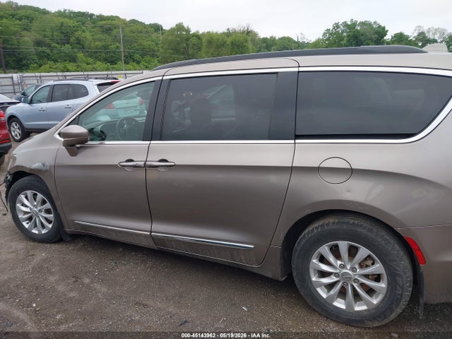 Chrysler Pacifica Touring-l 2017 2C4RC1BG1HR839834 Image 14