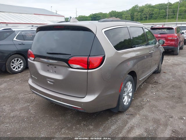 Chrysler Pacifica Touring-l 2017 2C4RC1BG1HR839834 Image 4