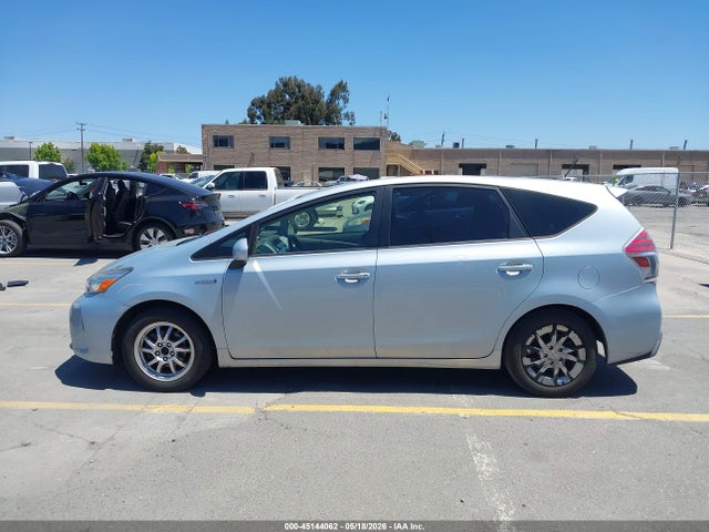 Toyota Prius V Four 2016 JTDZN3EU1GJ052294 Image 14