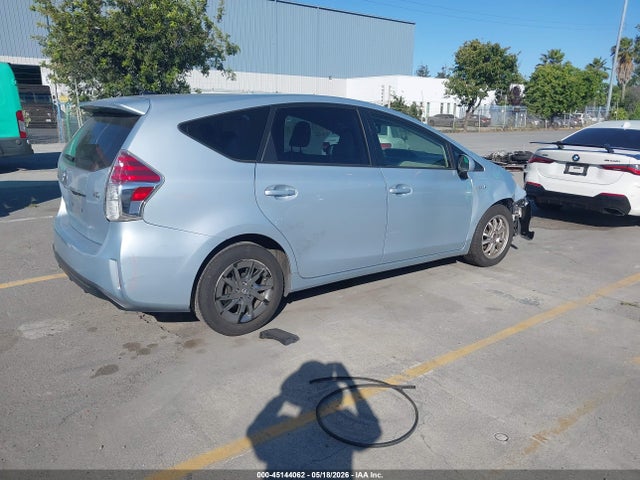 Toyota Prius V Four 2016 JTDZN3EU1GJ052294 Image 4