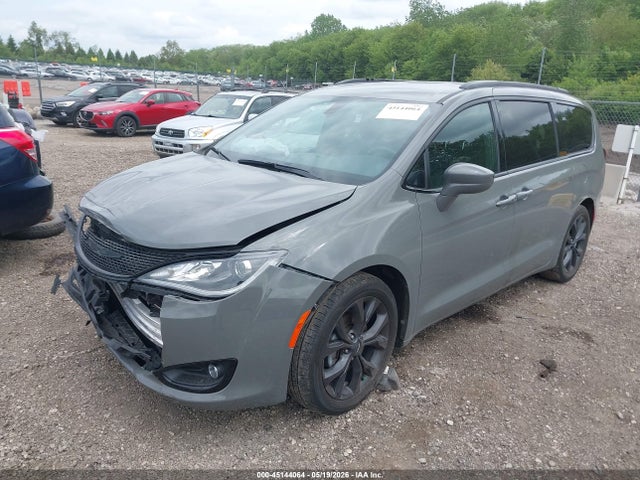 Продаж на аукціоні авто 2020 Chrysler Pacifica Touring L, vin: 2C4RC1BG2LR281890, номер лоту: 45144064