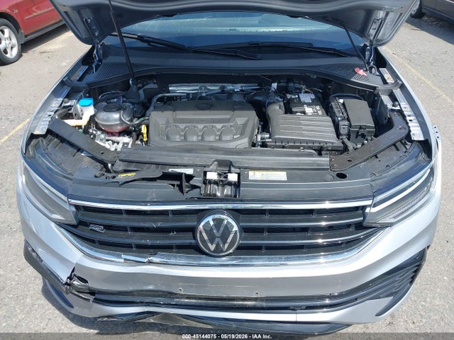 3VV8B7AX7RM189386 Volkswagen Tiguan 2.0t Se R-line Black