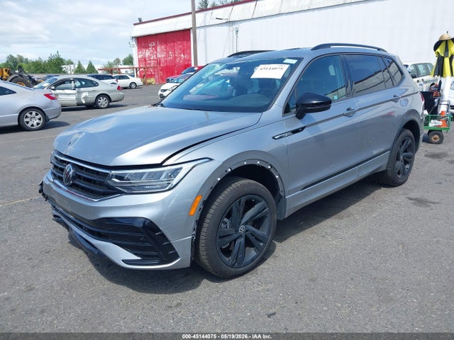 3VV8B7AX7RM189386 Volkswagen Tiguan 2.0t Se R-line Black