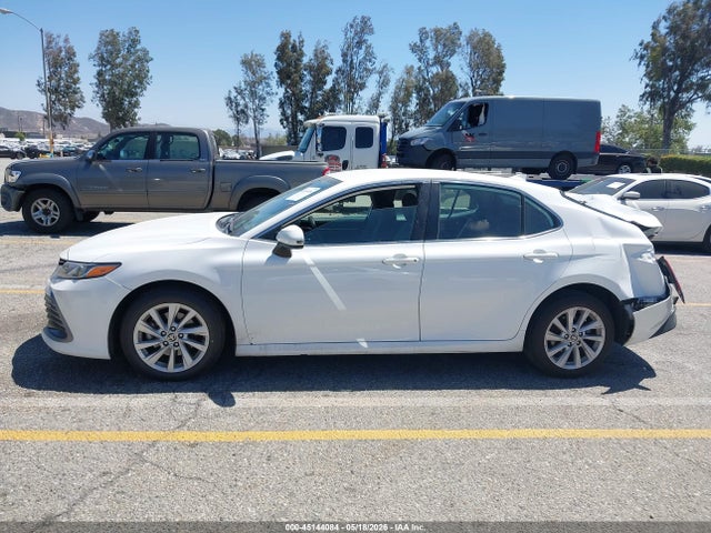 Toyota CAMRY LE 2022 4T1C11AK7NU693113 Image 14