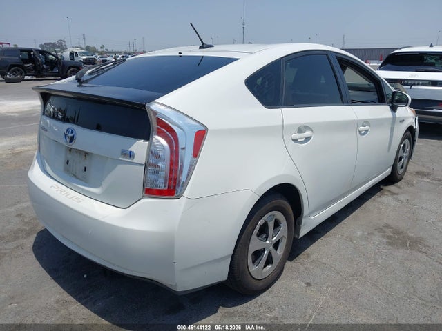 JTDKN3DU2F0419601 Toyota Prius Three