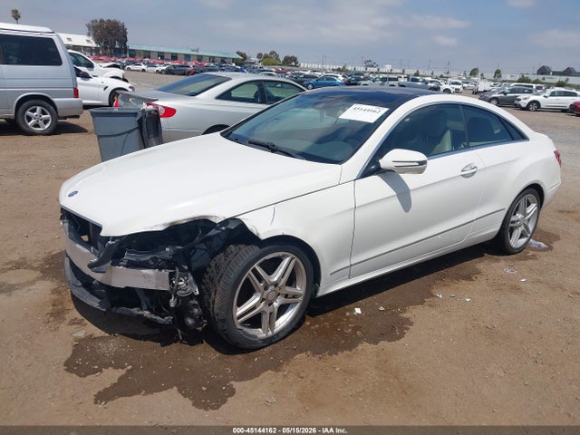 Продажа на аукционе авто 2011 Mercedes-benz E 350, vin: WDDKJ5GB0BF076334, номер лота: 45144162