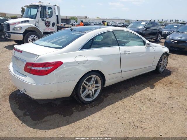 Продажа на аукционе авто 2011 Mercedes-benz E 350, vin: WDDKJ5GB0BF076334, номер лота: 45144162