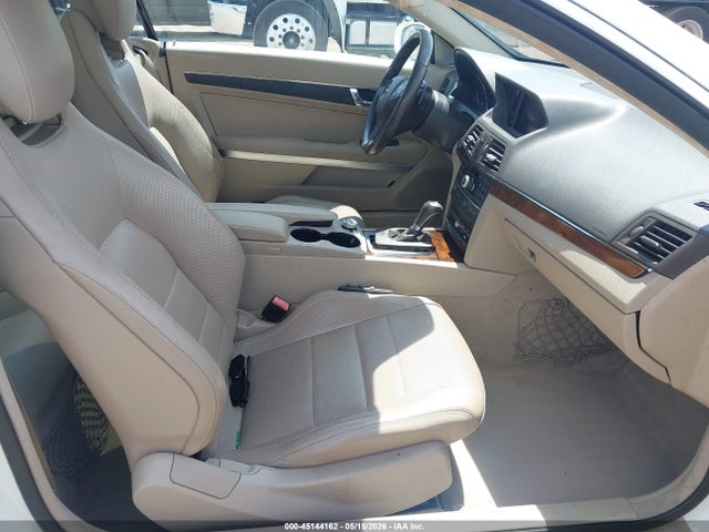 Продажа на аукционе авто 2011 Mercedes-benz E 350, vin: WDDKJ5GB0BF076334, номер лота: 45144162