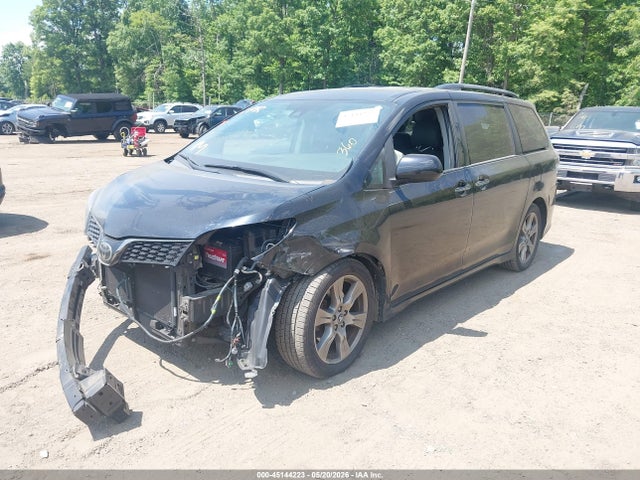 Продажа на аукционе авто 2018 Toyota Sienna Se Premium 8 Passenger, vin: 5TDXZ3DC5JS953912, номер лота: 45144223