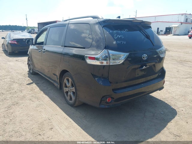 Продажа на аукционе авто 2018 Toyota Sienna Se Premium 8 Passenger, vin: 5TDXZ3DC5JS953912, номер лота: 45144223