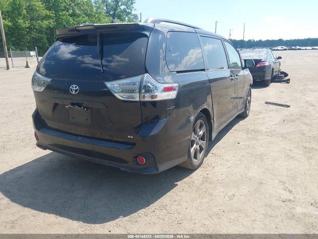 Продажа на аукционе авто 2018 Toyota Sienna Se Premium 8 Passenger, vin: 5TDXZ3DC5JS953912, номер лота: 45144223