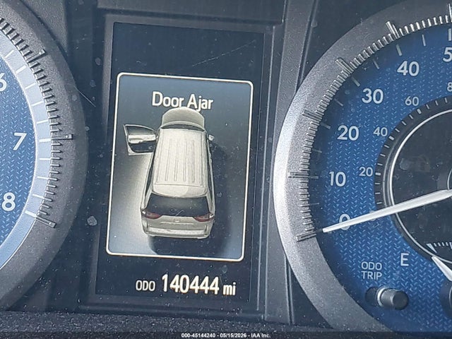 5TDYK3DC1FS549876 Toyota Sienna Xle 8 Passenger
