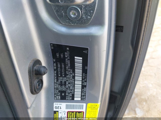 5TDYK3DC1FS549876 Toyota Sienna Xle 8 Passenger