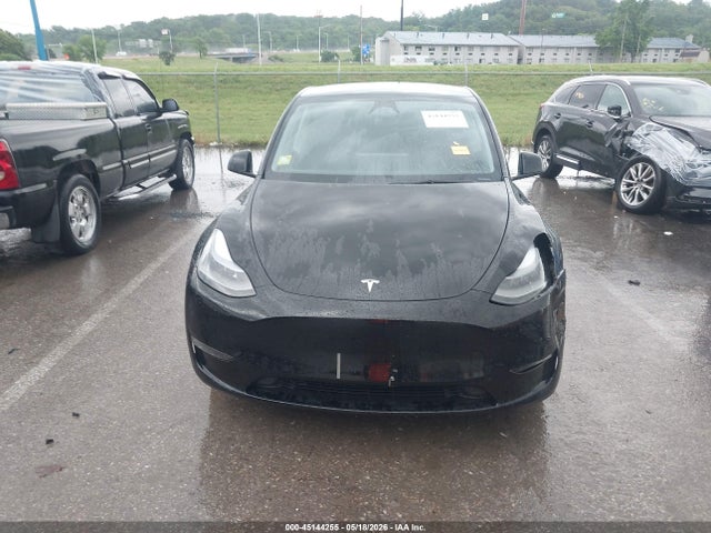 Продажа на аукционе авто 2023 Tesla Model Y Awd/long Range Dual Motor All-wheel Drive, vin: 7SAYGDEEXPA169903, номер лота: 45144255