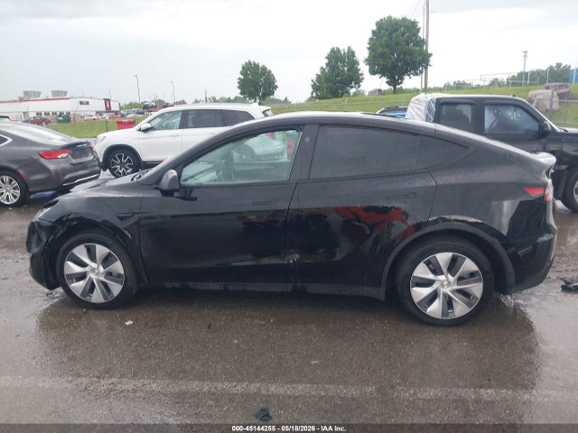 Продажа на аукционе авто 2023 Tesla Model Y Awd/long Range Dual Motor All-wheel Drive, vin: 7SAYGDEEXPA169903, номер лота: 45144255