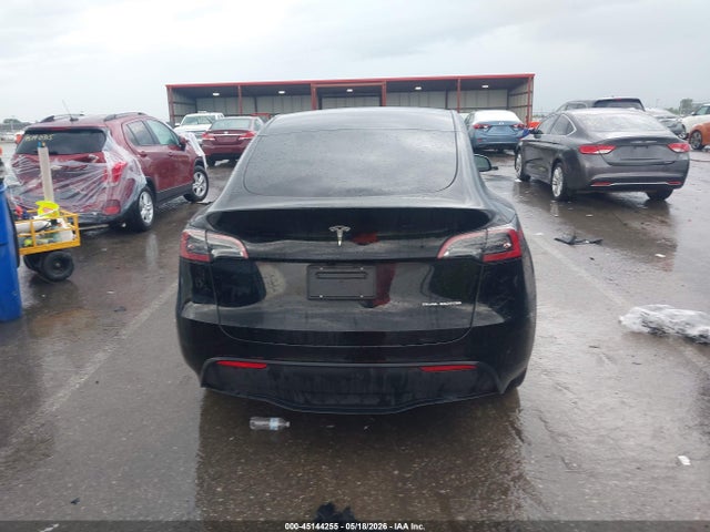 Продажа на аукционе авто 2023 Tesla Model Y Awd/long Range Dual Motor All-wheel Drive, vin: 7SAYGDEEXPA169903, номер лота: 45144255
