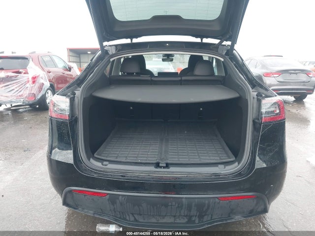 Продажа на аукционе авто 2023 Tesla Model Y Awd/long Range Dual Motor All-wheel Drive, vin: 7SAYGDEEXPA169903, номер лота: 45144255