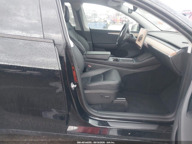 Продажа на аукционе авто 2023 Tesla Model Y Awd/long Range Dual Motor All-wheel Drive, vin: 7SAYGDEEXPA169903, номер лота: 45144255