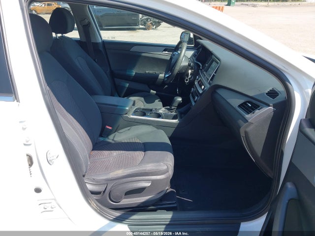 Продажа на аукционе авто 2019 Hyundai Sonata Se, vin: 5NPE24AF7KH817093, номер лота: 45144257
