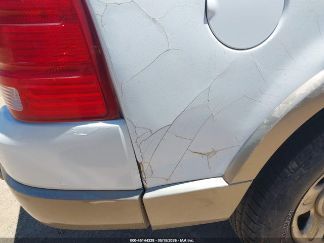 Aukcja sprzedaży 2002 Ford Explorer Eddie Bauer, vin: 1FMDU74W42ZC40711, numer aukcji: 45144328