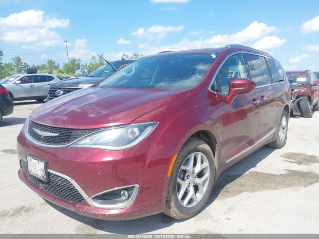 Продаж на аукціоні авто 2017 Chrysler Pacifica Touring-l Plus, vin: 2C4RC1EG1HR684021, номер лоту: 45144350