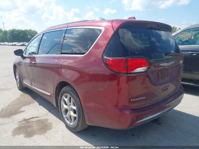 Продаж на аукціоні авто 2017 Chrysler Pacifica Touring-l Plus, vin: 2C4RC1EG1HR684021, номер лоту: 45144350