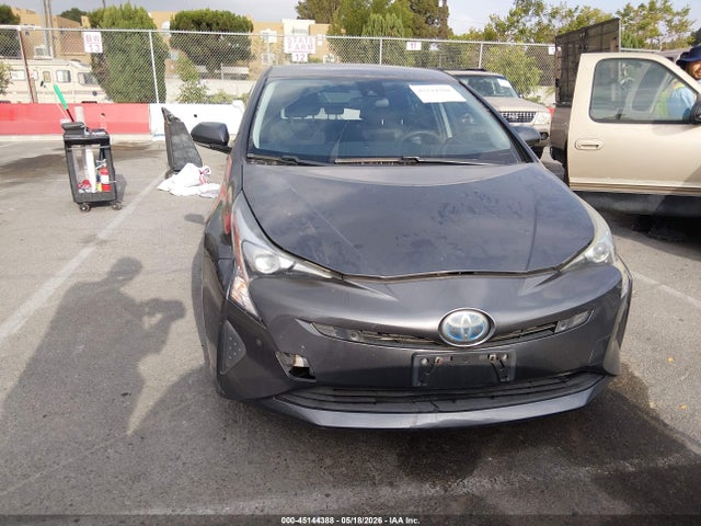 Toyota Prius Two 2018 JTDKBRFU0J3595420 Image 12