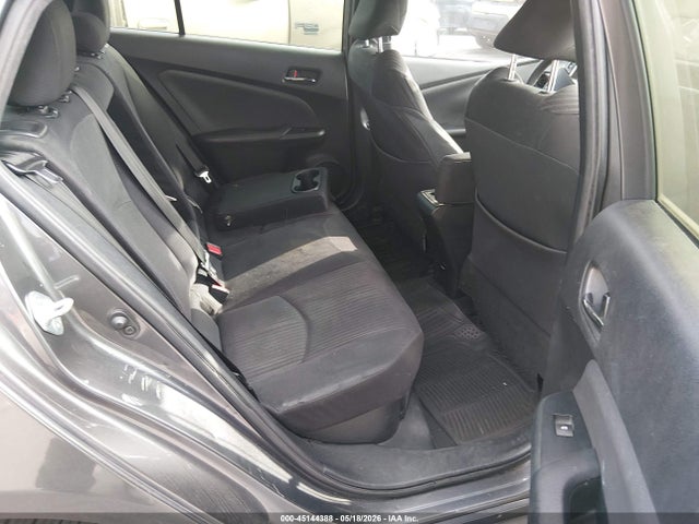Toyota Prius Two 2018 JTDKBRFU0J3595420 Image 8