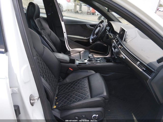 Продаж на аукціоні авто 2018 Audi S4 3.0t Premium Plus, vin: WAUB4AF43JA214339, номер лоту: 45144391