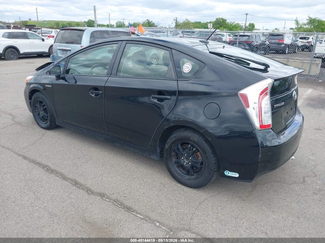 45144419 :رقم المزاد ، JTDKN3DU5F0431306 vin ، 2015 Toyota Prius Three مزاد بيع