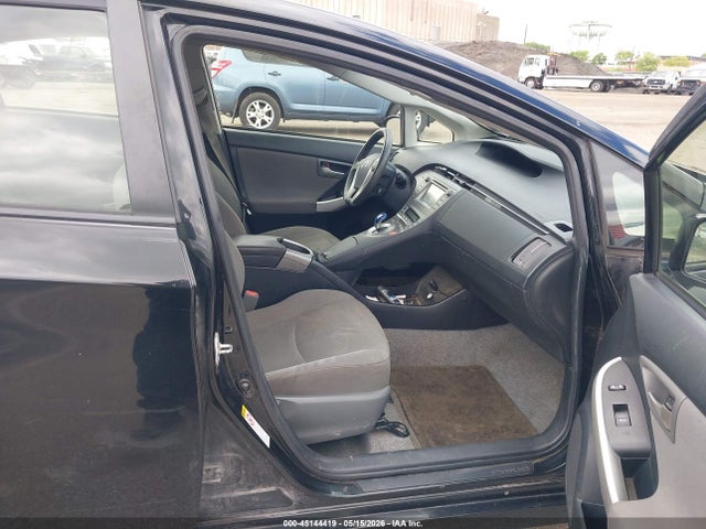 45144419 :رقم المزاد ، JTDKN3DU5F0431306 vin ، 2015 Toyota Prius Three مزاد بيع