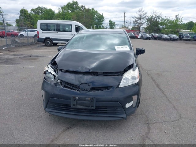 45144419 :رقم المزاد ، JTDKN3DU5F0431306 vin ، 2015 Toyota Prius Three مزاد بيع