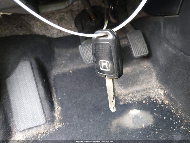 Продажа на аукционе авто 2017 Honda Civic Lx, vin: 19XFC2F5XHE008867, номер лота: 45144459