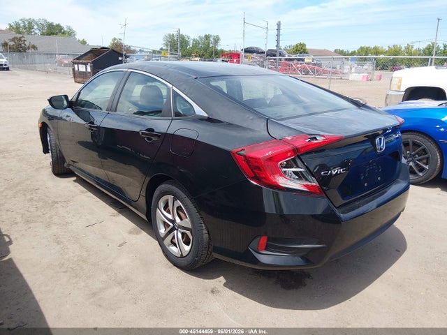 Продажа на аукционе авто 2017 Honda Civic Lx, vin: 19XFC2F5XHE008867, номер лота: 45144459