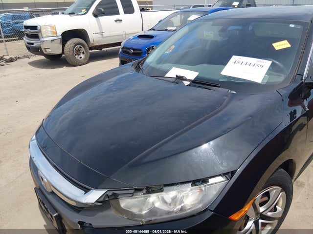 Продажа на аукционе авто 2017 Honda Civic Lx, vin: 19XFC2F5XHE008867, номер лота: 45144459