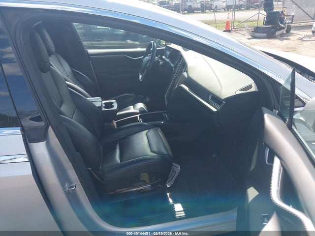 45144491 :رقم المزاد ، 5YJXCBE28GF009147 vin ، 2016 Tesla Model X 60d/70d/75d/90d/p100d مزاد بيع