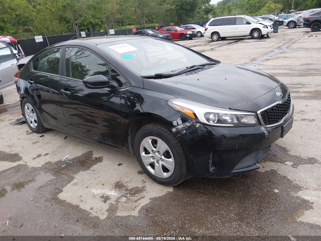 45144495 :رقم المزاد ، 3KPFK4A70HE090339 vin ، 2017 Kia Forte Lx مزاد بيع