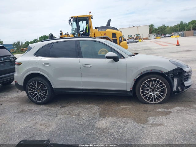 45144577 :رقم المزاد ، WP1AA2AYXMDA00635 vin ، 2021 Porsche Cayenne مزاد بيع