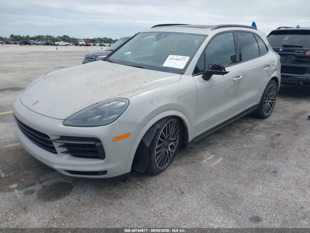 45144577 :رقم المزاد ، WP1AA2AYXMDA00635 vin ، 2021 Porsche Cayenne مزاد بيع