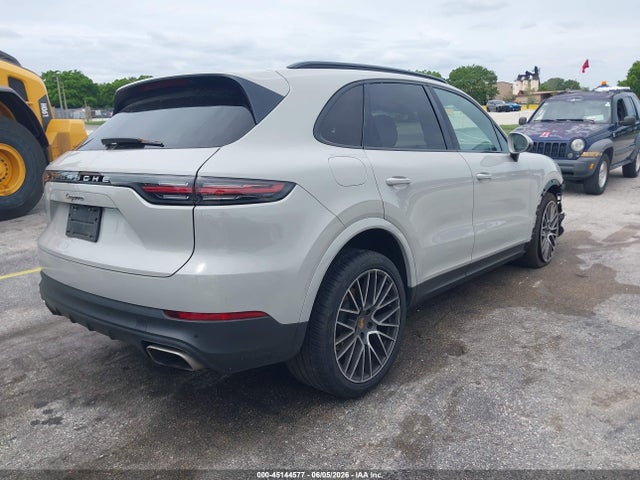 45144577 :رقم المزاد ، WP1AA2AYXMDA00635 vin ، 2021 Porsche Cayenne مزاد بيع