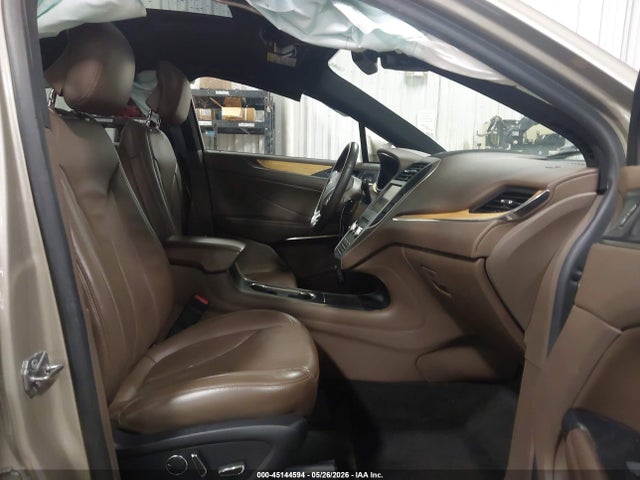 45144594 :رقم المزاد ، 5LMCJ2A99FUJ32526 vin ، 2015 Lincoln Mkc مزاد بيع