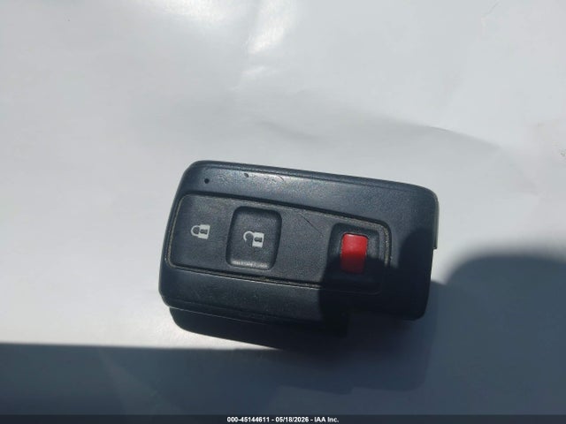 2005 Toyota Prius მანქანა იყიდება აუქციონზე, vin: JTDKB20U653118237, აუქციონის ნომერი: 45144611