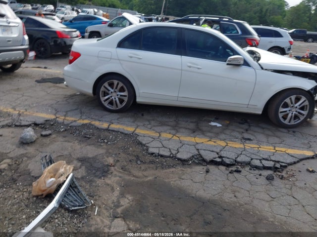 Aukcja sprzedaży 2013 Mercedes-benz C 300 Luxury 4matic, vin: WDDGF8AB2DR257163, numer aukcji: 45144664