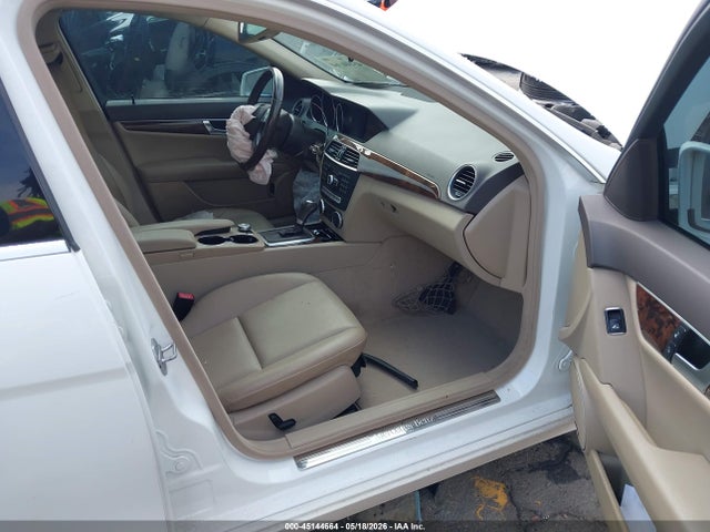 Aukcja sprzedaży 2013 Mercedes-benz C 300 Luxury 4matic, vin: WDDGF8AB2DR257163, numer aukcji: 45144664