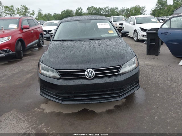 2017 Volkswagen Jetta 1.4t Se მანქანა იყიდება აუქციონზე, vin: 3VWDB7AJ6HM242261, აუქციონის ნომერი: 45144665