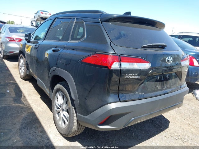 45144667 :رقم المزاد ، 7MUCAAAGXNV021542 vin ، 2022 Toyota Corolla Cross Le مزاد بيع