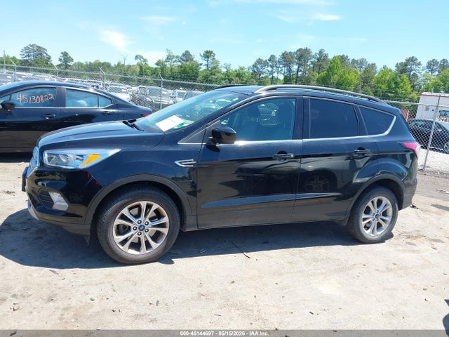 Продаж на аукціоні авто 2018 Ford Escape Se, vin: 1FMCU9GD2JUD15225, номер лоту: 45144697