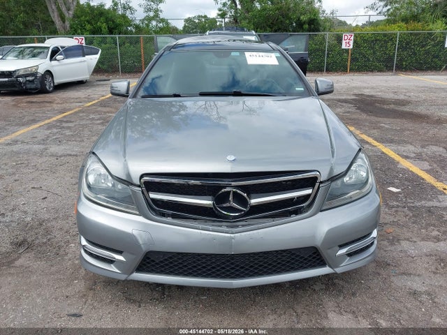 Продажа на аукционе авто 2014 Mercedes-benz C 250, vin: WDDGJ4HB4EG282558, номер лота: 45144702
