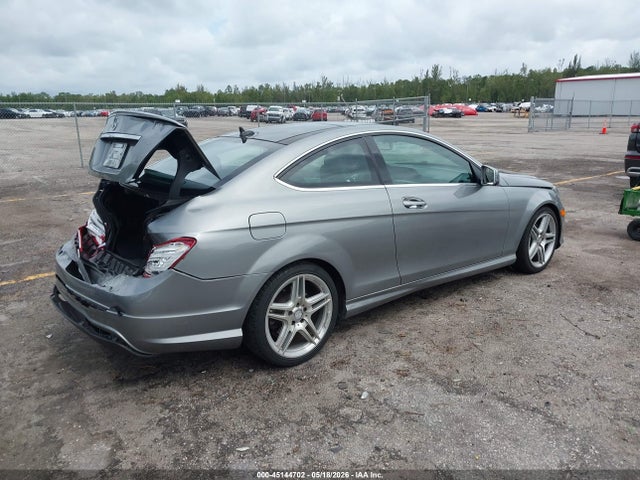 Продажа на аукционе авто 2014 Mercedes-benz C 250, vin: WDDGJ4HB4EG282558, номер лота: 45144702