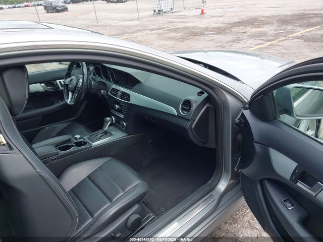Продажа на аукционе авто 2014 Mercedes-benz C 250, vin: WDDGJ4HB4EG282558, номер лота: 45144702
